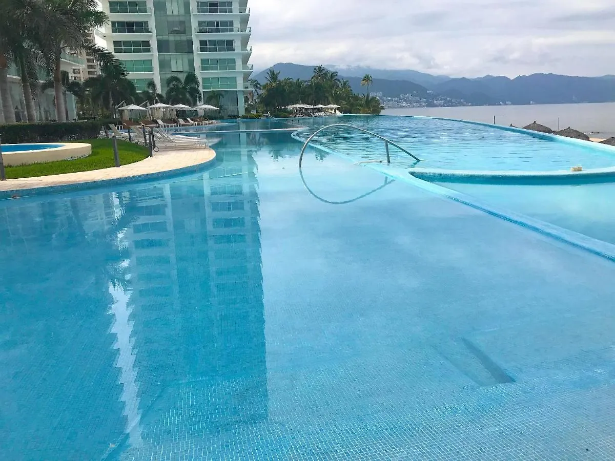 Peninsula Puerto Vallarta
