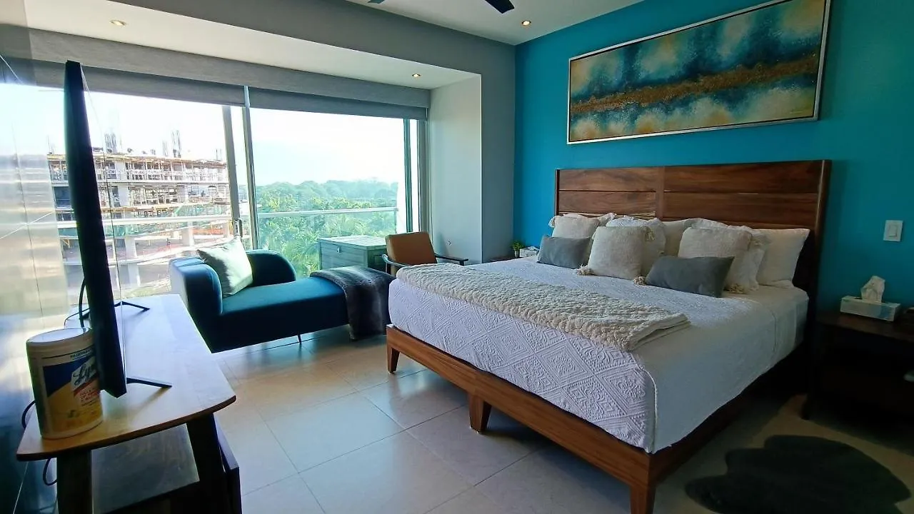 Peninsula Puerto Vallarta